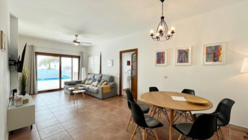 3 Bed  Villa/House for Sale, Playa Blanca, Lanzarote - LA-PB084s