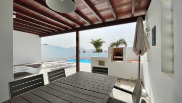 3 Bed  Villa/House for Sale, Playa Blanca, Lanzarote - LA-PB084s