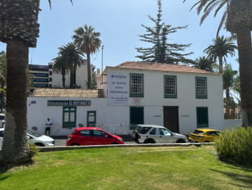 6 Bed  Villa/House for Sale, Puerto de la Cruz, Tenerife - IC-VCH11708
