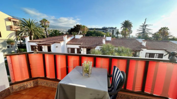 2 Bed  Flat / Apartment to Rent, Puerto de la Cruz, Tenerife - IC-API11715