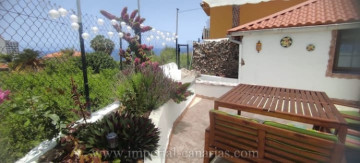 2 Bed  Villa/House to Rent, Puerto de la Cruz, Tenerife - IC-ACH11711