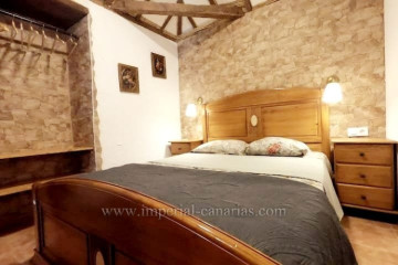 2 Bed  Villa/House to Rent, Puerto de la Cruz, Tenerife - IC-ACH11711