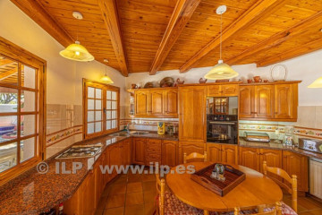 4 Bed  Villa/House for Sale, Tacande, El Paso, La Palma - LP-E822