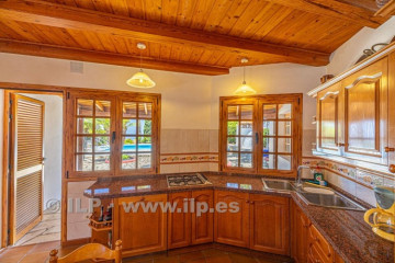 4 Bed  Villa/House for Sale, Tacande, El Paso, La Palma - LP-E822