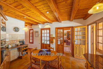 4 Bed  Villa/House for Sale, Tacande, El Paso, La Palma - LP-E822