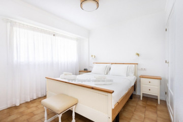 3 Bed  Flat / Apartment to Rent, Puerto de la Cruz, Tenerife - IC-API11726