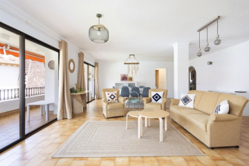 3 Bed  Flat / Apartment to Rent, Puerto de la Cruz, Tenerife - IC-API11726