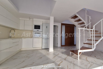 2 Bed  Flat / Apartment for Sale, Acantilados De Los Gigantes, Santiago Del Teide, Tenerife - AZ-1853
