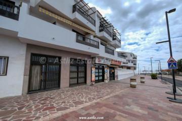 3 Bed  Commercial for Sale, Playa San Juan, Guia De Isora, Tenerife - AZ-1856