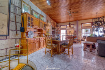 3 Bed  Commercial for Sale, Playa San Juan, Guia De Isora, Tenerife - AZ-1856