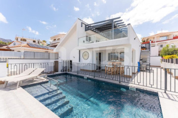 7 Bed  Villa/House for Sale, San Eugenio Alto, Tenerife - NP-04382
