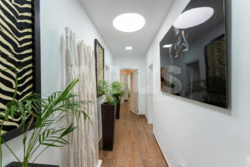 7 Bed  Villa/House for Sale, San Eugenio Alto, Tenerife - NP-04382