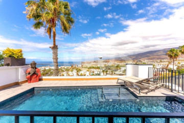 7 Bed  Villa/House for Sale, San Eugenio Alto, Tenerife - NP-04382