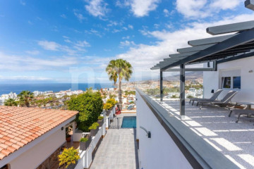 7 Bed  Villa/House for Sale, San Eugenio Alto, Tenerife - NP-04382