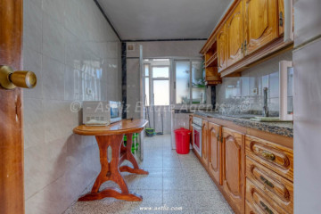 3 Bed  Flat / Apartment for Sale, Los Cristianos, Arona, Tenerife - AZ-1857