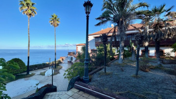 13 Bed  Villa/House for Sale, Santa Ursula, Tenerife - IC-VCH11754