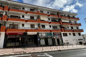 4 Bed  Flat / Apartment for Sale, Adeje, Tenerife - AZ-1862
