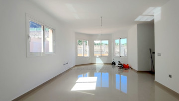 5 Bed  Villa/House for Sale, Garachico, Tenerife - IC-VCH11769