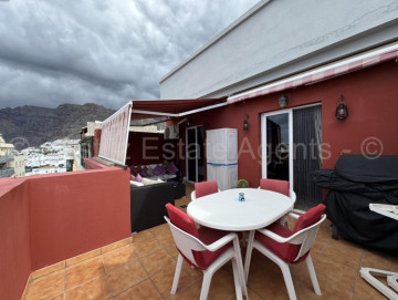 2 Bed  Flat / Apartment for Sale, Puerto De Santiago, Santiago Del Teide, Tenerife - AZ-1864