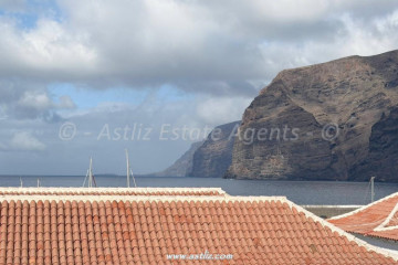 1 Bed  Flat / Apartment for Sale, Acantilados De Los Gigantes, Santiago Del Teide, Tenerife - AZ-1866