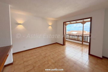 1 Bed  Flat / Apartment for Sale, Acantilados De Los Gigantes, Santiago Del Teide, Tenerife - AZ-1866