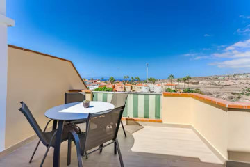 1 Bed  Flat / Apartment for Sale, Playa del Duque, Adeje, Tenerife - MP-AP0964-1C
