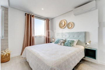 3 Bed  Flat / Apartment for Sale, Playa Paraiso, Tenerife - NP-04420
