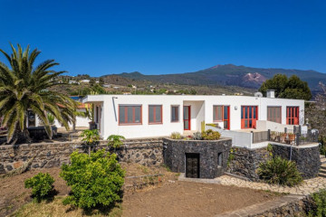 6 Bed  Villa/House for Sale, Tajuya, Los Llanos, La Palma - LP-L685