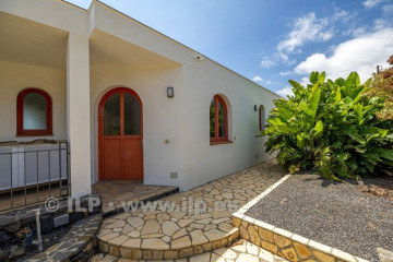 6 Bed  Villa/House for Sale, Tajuya, Los Llanos, La Palma - LP-L685