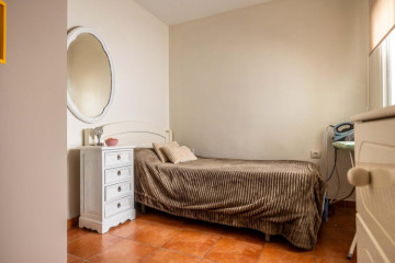 2 Bed  Flat / Apartment for Sale, Alcala de Guadaira, SEVILLA, Tenerife - BH-13840-CRD-2912