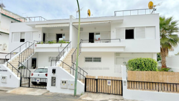 2 Bed  Flat / Apartment for Sale, Puerto de la Cruz, Tenerife - IC-VAP11805