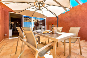 2 Bed  Flat / Apartment for Sale, Costa Adeje (Torviscas Alto), Tenerife - NP-04431