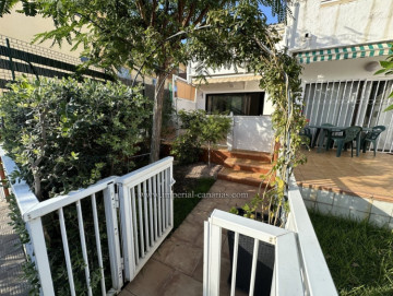 2 Bed  Villa/House for Sale, Puerto de la Cruz, Tenerife - IC-VAD11813