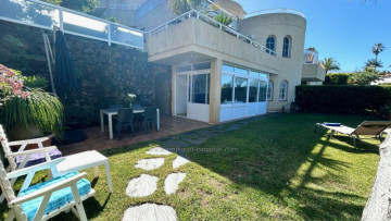 2 Bed  Flat / Apartment for Sale, Santa Ursula, Tenerife - IC-VPI11815