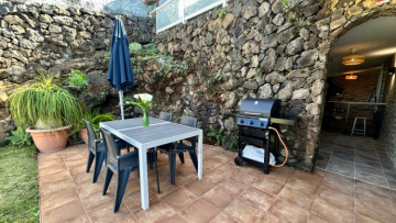 2 Bed  Flat / Apartment for Sale, Santa Ursula, Tenerife - IC-VPI11815