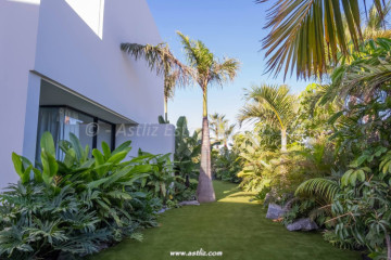 4 Bed  Villa/House for Sale, Playa San Juan, Guia De Isora, Tenerife - AZ-1877