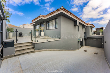 3 Bed  Villa/House for Sale, Aldea Blanca, San Miguel De Abona, Tenerife - AZ-1878