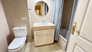 2 Bed  Flat / Apartment to Rent, Puerto de la Cruz, Tenerife - IC-API11496