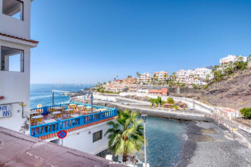 3 Bed  Villa/House for Sale, Puerto De Santiago, Santiago Del Teide, Tenerife - AZ-1881