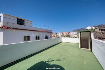 3 Bed  Villa/House for Sale, Puerto De Santiago, Santiago Del Teide, Tenerife - AZ-1881