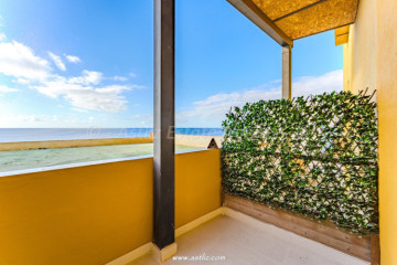 1 Bed  Flat / Apartment for Sale, Los Abrigos, Granadilla De Abona, Tenerife - AZ-1882