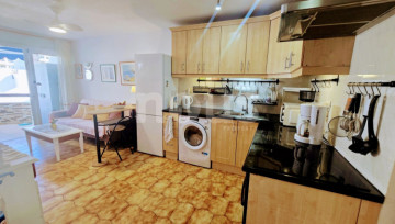 2 Bed  Flat / Apartment for Sale, Los Cristianos, Tenerife - NP-04443