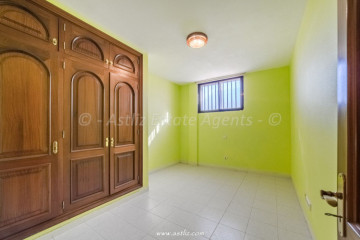 8 Bed  Villa/House for Sale, Santa Cruz De Tenerife, Tenerife - AZ-1883