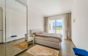 4 Bed  Villa/House for Sale, La Caleta, Adeje, Tenerife - AZ-1884
