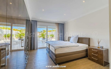 4 Bed  Villa/House for Sale, La Caleta, Adeje, Tenerife - AZ-1884