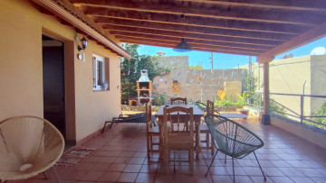 2 Bed  Villa/House to Rent, La Orotava, Tenerife - IC-ACH11831