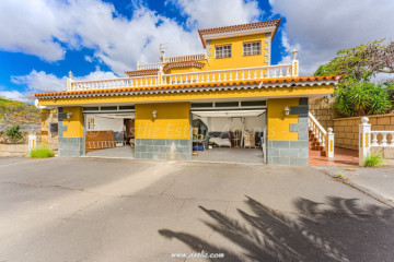 4 Bed  Villa/House for Sale, San Miguel, San Miguel De Abona, Tenerife - AZ-1885