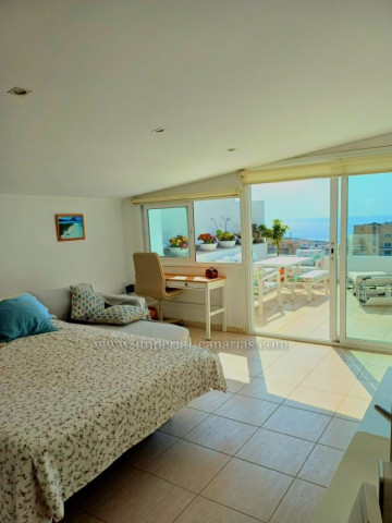 2 Bed  Flat / Apartment for Sale, Puerto de la Cruz, Tenerife - IC-VAP11840