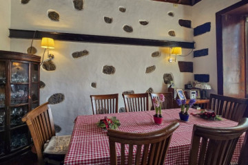 3 Bed  Villa/House for Sale, In the urban area, Tazacorte, La Palma - LP-Ta159
