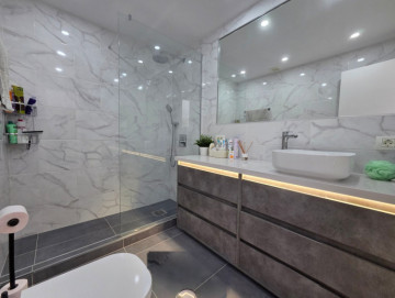 2 Bed  Flat / Apartment for Sale, Los Cristianos, Arona, Tenerife - MP-AP0943-2C